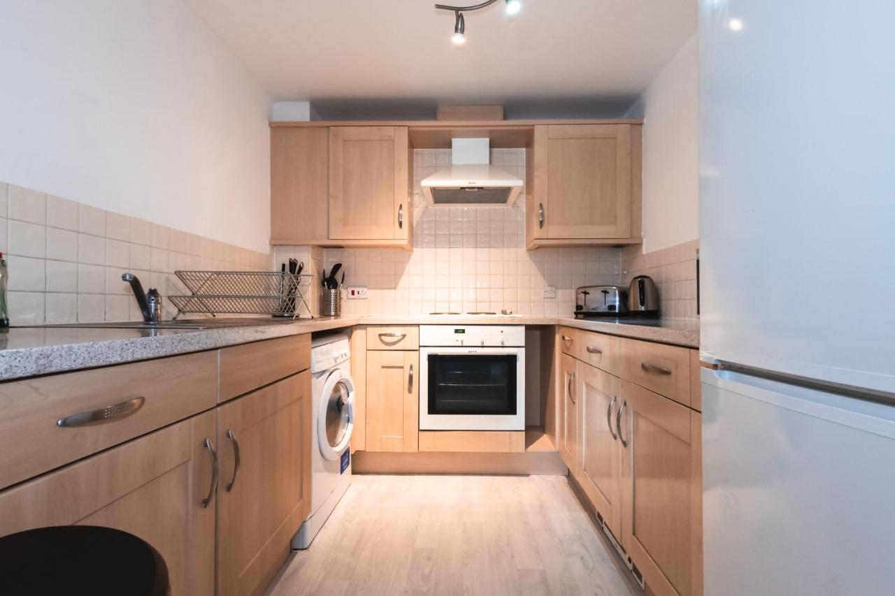 Best Price! 2 Bed City Centre - 4 Single Beds Or 2 Super King, Smart Tvs, Sofa Bed & Free Secure Parking Southampton Exteriér fotografie